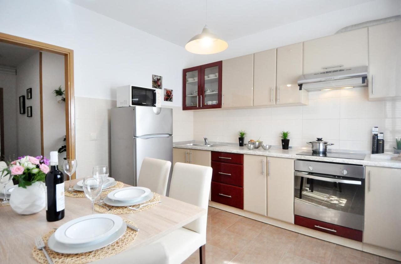 Apartman Lory Пула Екстериор снимка